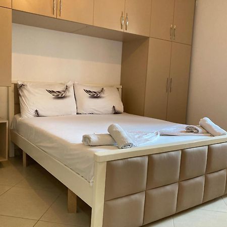 Hergi Apartament Vlorë エクステリア 写真