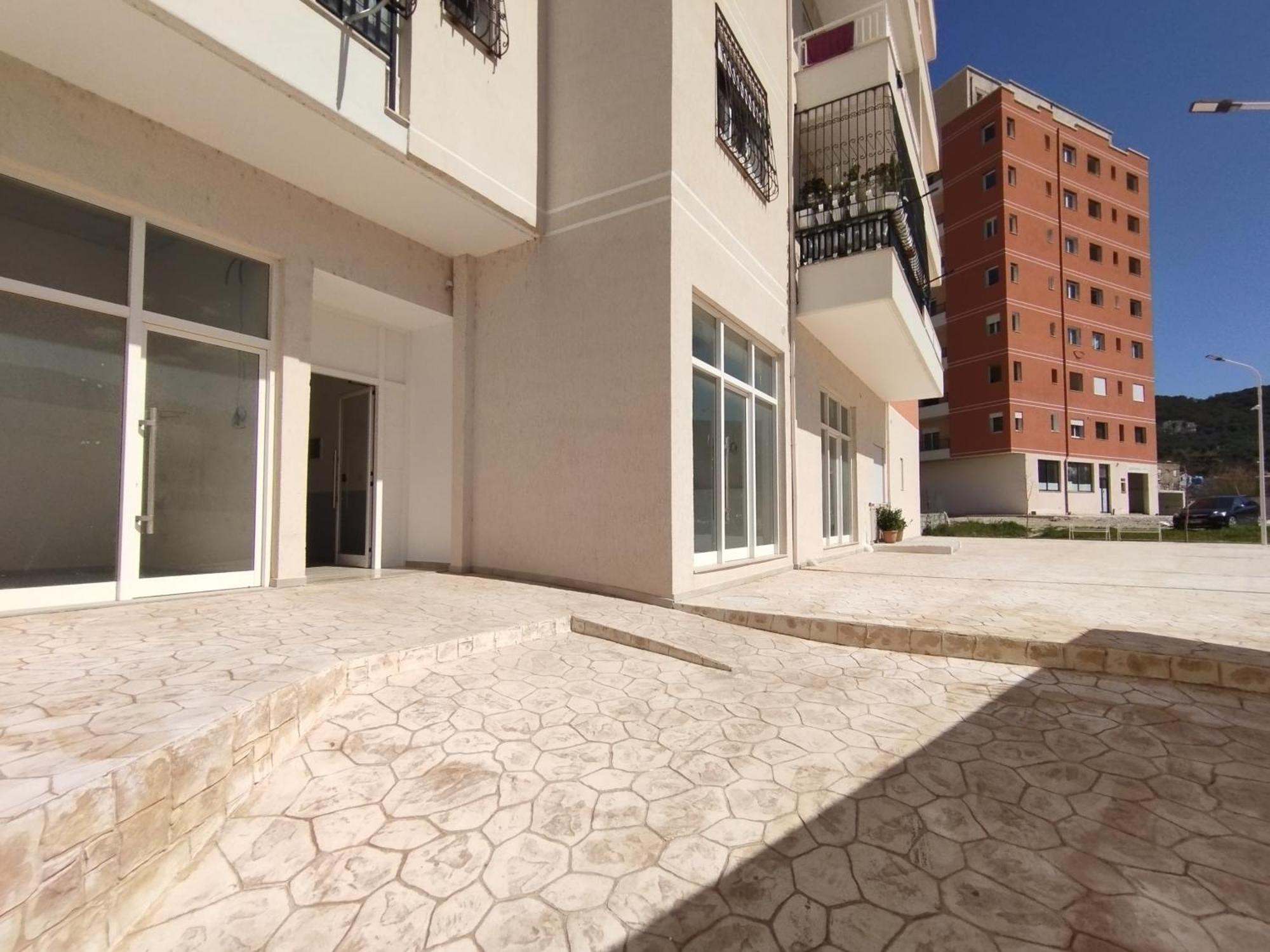 Hergi Apartament Vlorë エクステリア 写真