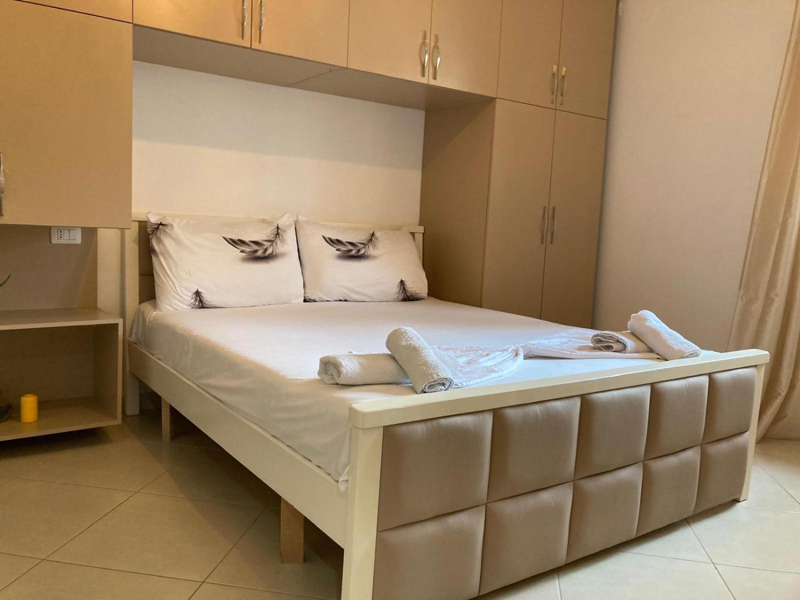 Hergi Apartament Vlorë エクステリア 写真